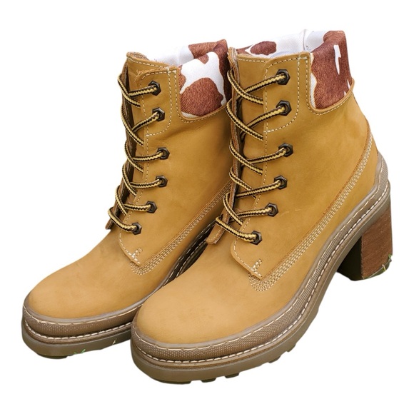 Women’s Steve Madden Tan Combat Ankle Boots‎ - Picture 2 of 7